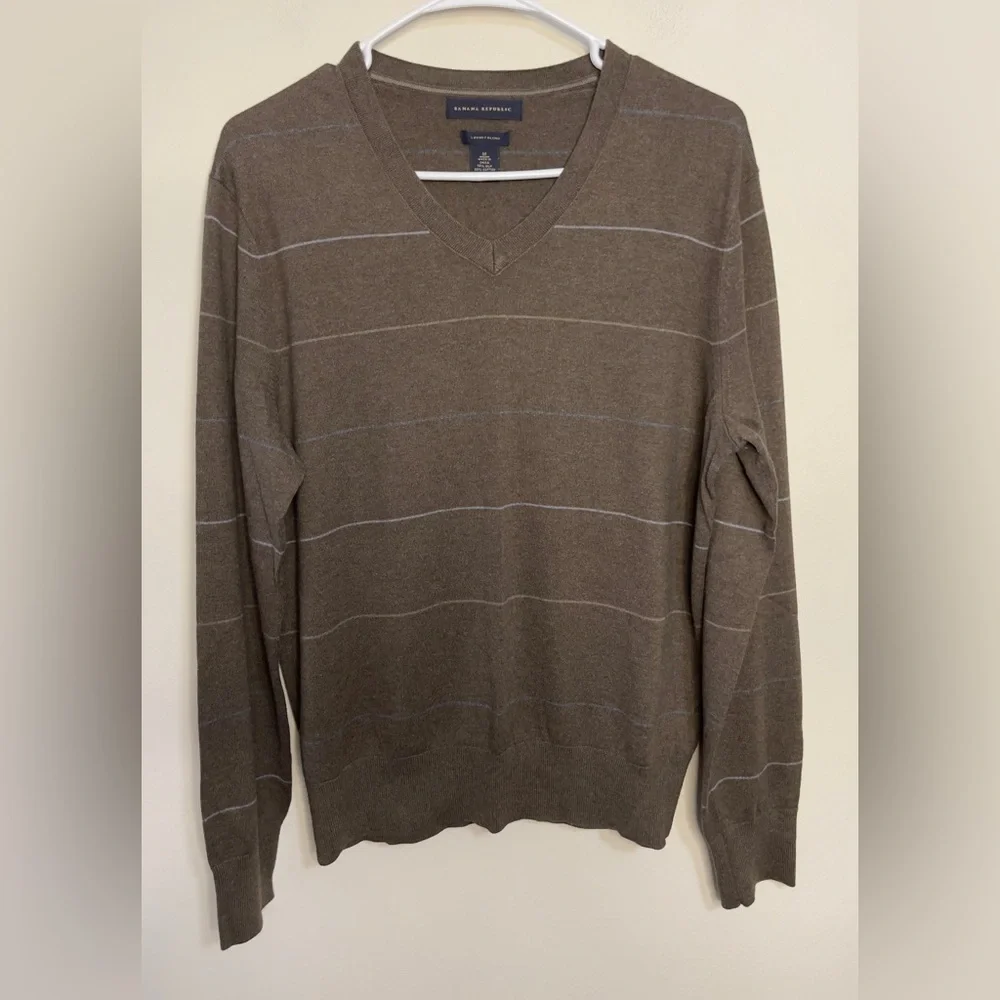 Banana Republic Men’s Silk & Cashmere Luxury Blend V- Neck Sweater Pullover Sz M